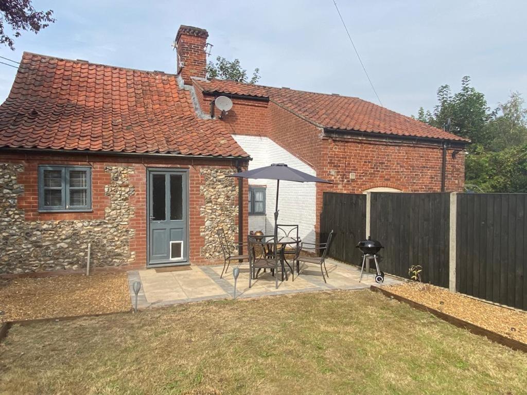 Charming Cottage Lyng  Bagian luar foto
