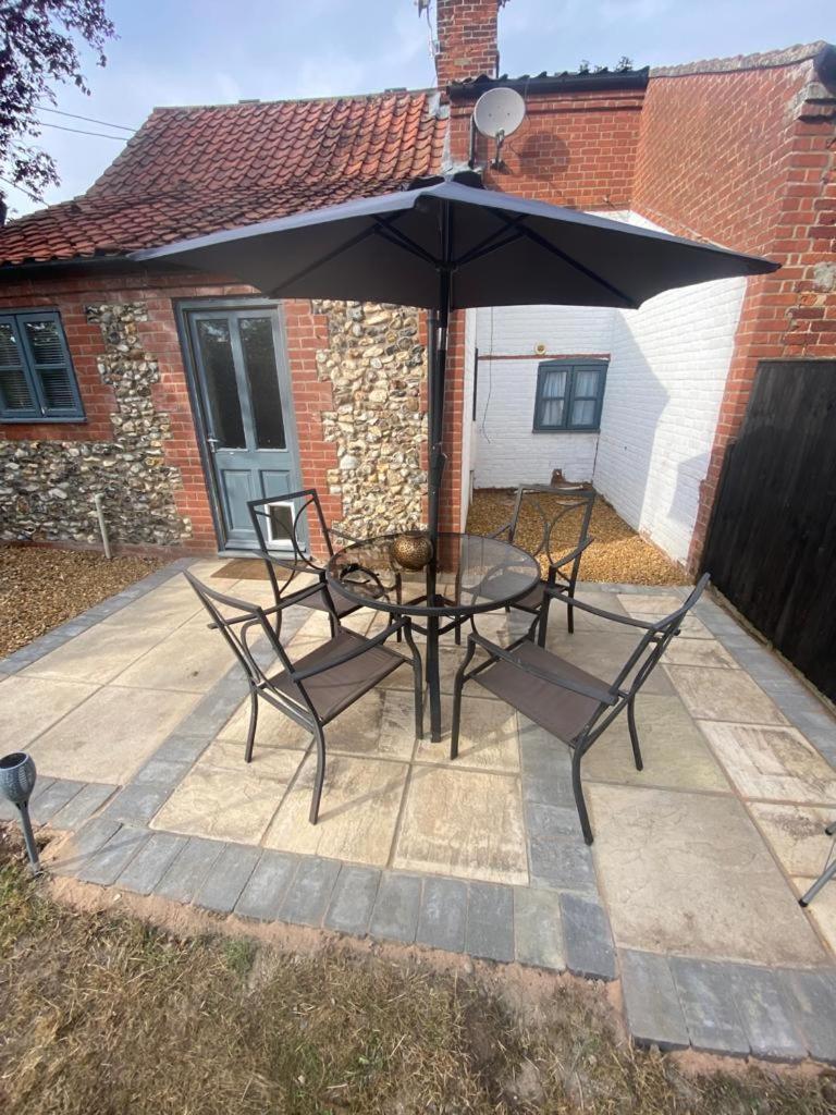 Charming Cottage Lyng  Bagian luar foto