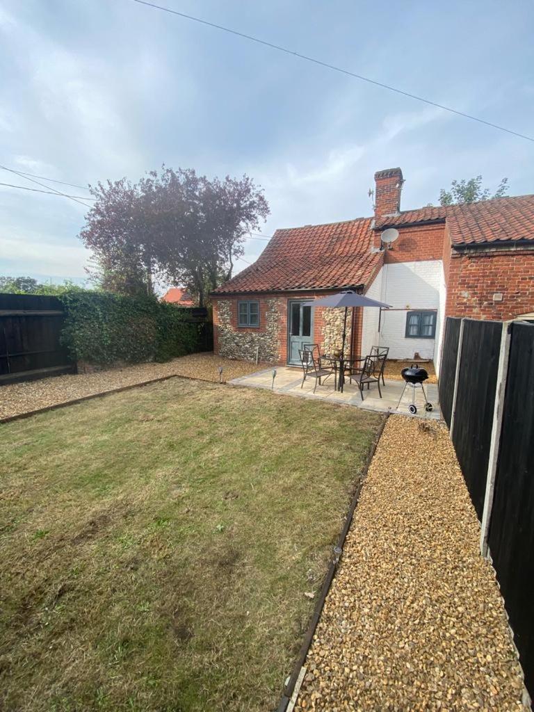 Charming Cottage Lyng  Bagian luar foto